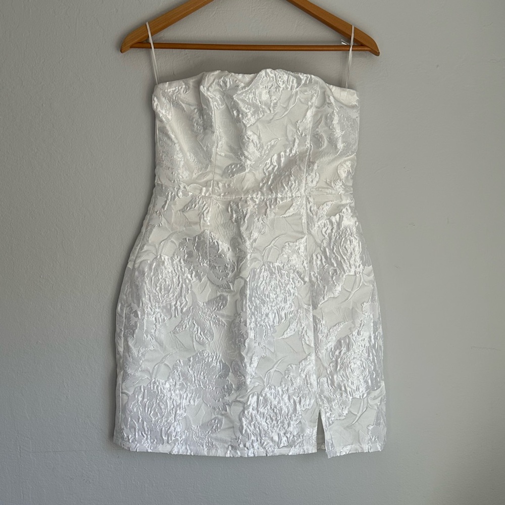 Vici Strapless White Dress